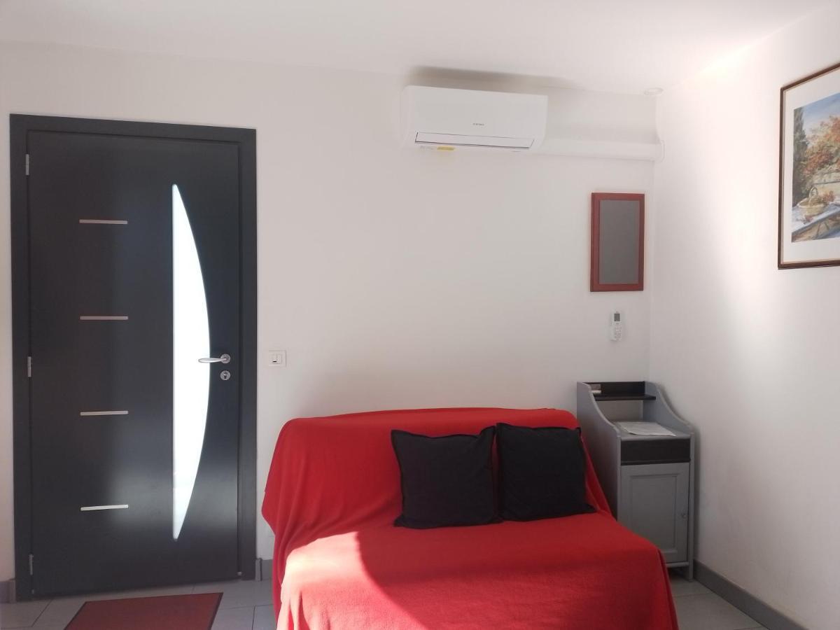 Appartement Le Romarin Mallemort Eksteriør bilde